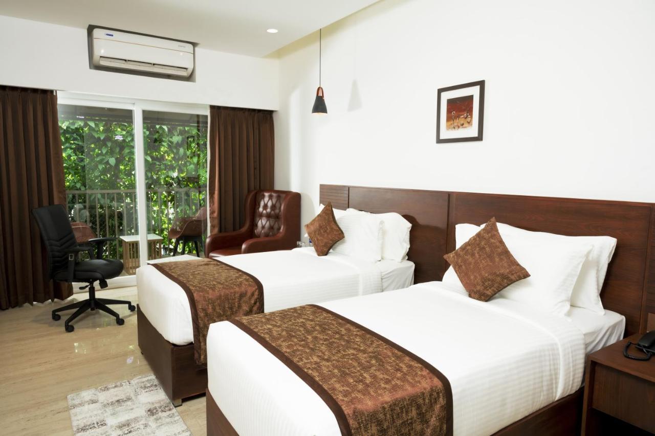 The Runway Hotel Kochi Εξωτερικό φωτογραφία