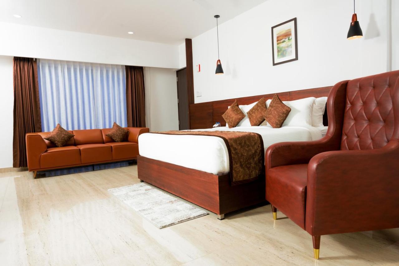 The Runway Hotel Kochi Εξωτερικό φωτογραφία